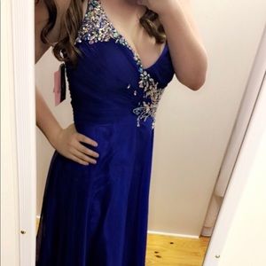 Prom/pageant gown